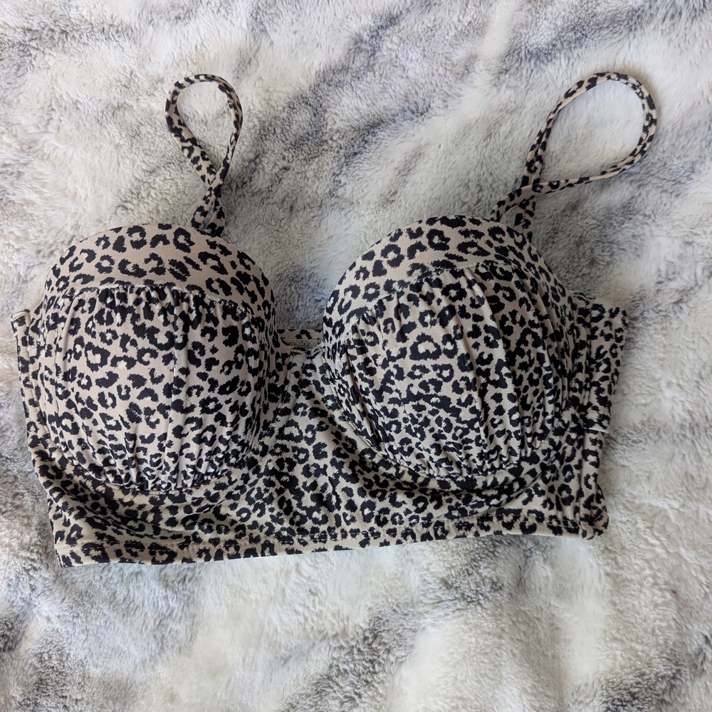 Xhilaration Animal Print Women's Swimsuit Top
